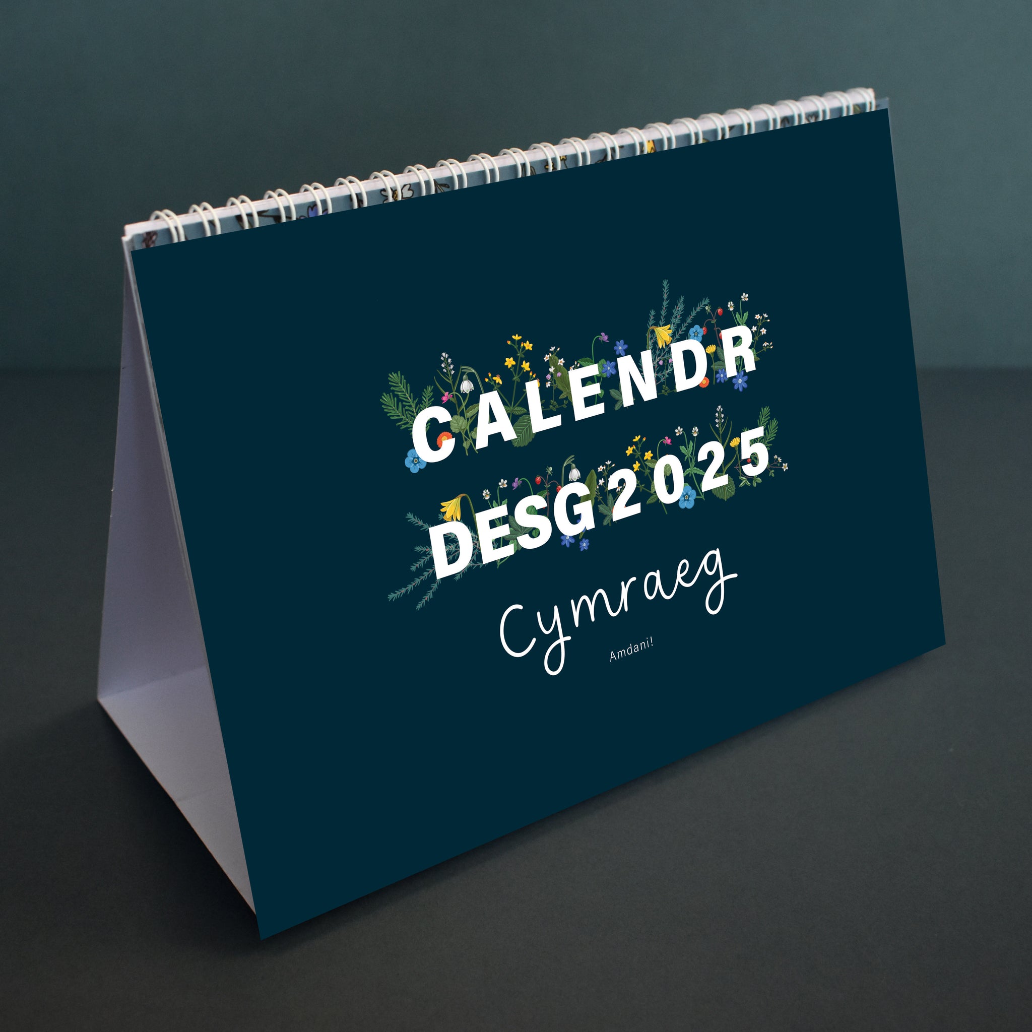 Calendr Desg A5 Cymraeg 2025 | Welsh A5 Desk Calendar 2025